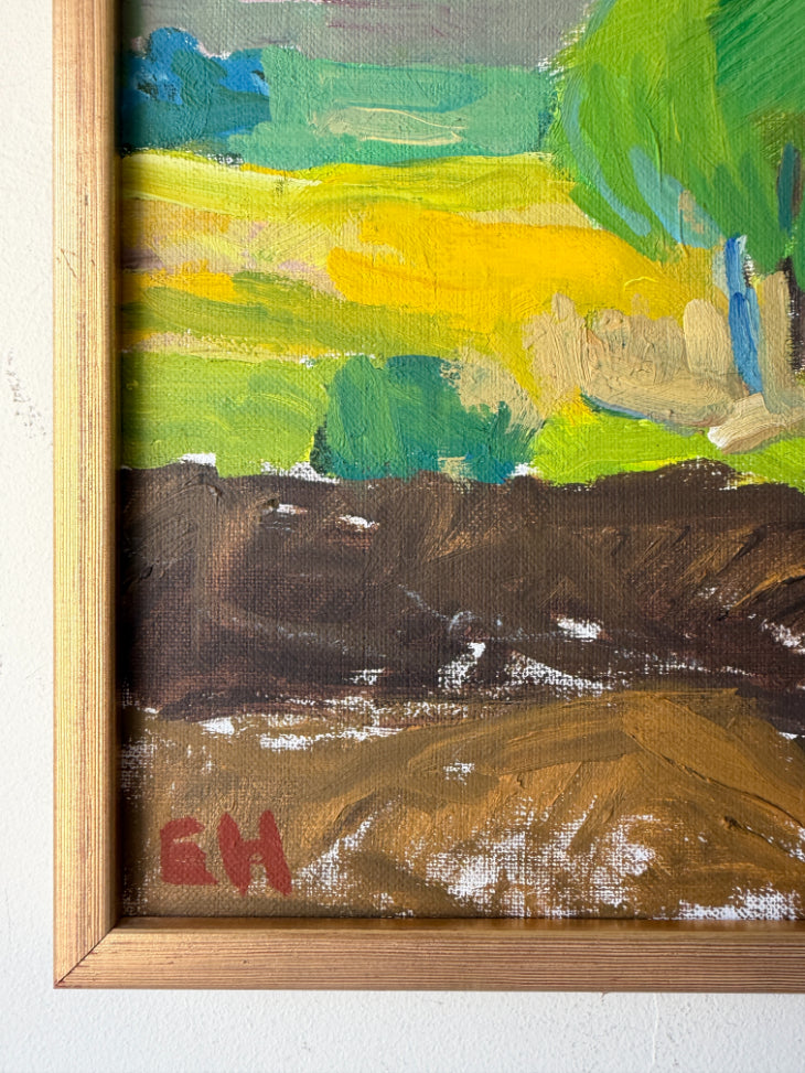 DISTANT GREEN