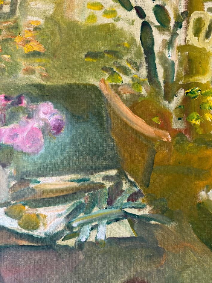 GARDEN TABLE