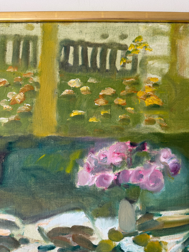 GARDEN TABLE
