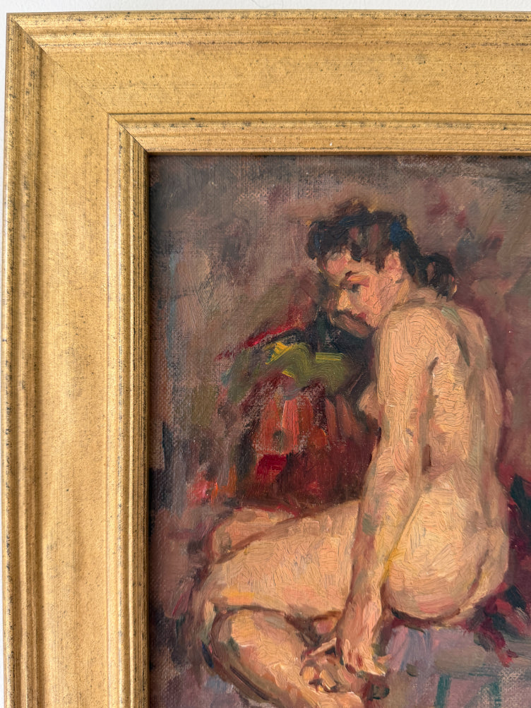 SEATED MUSE