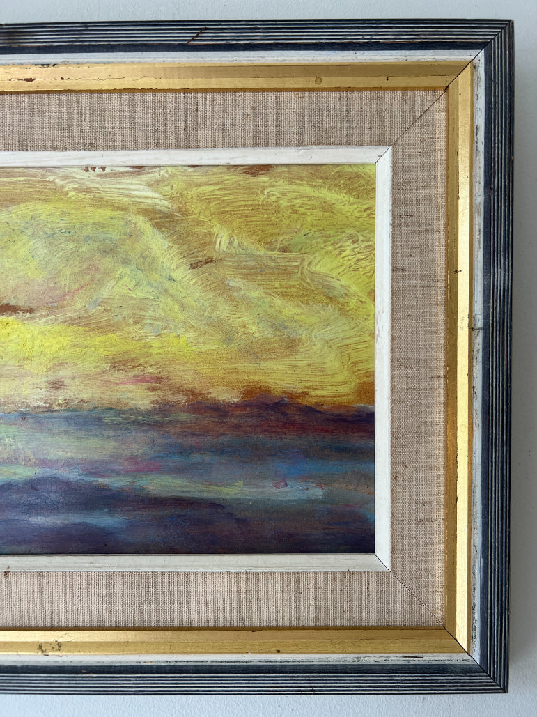 AMBER DUSK