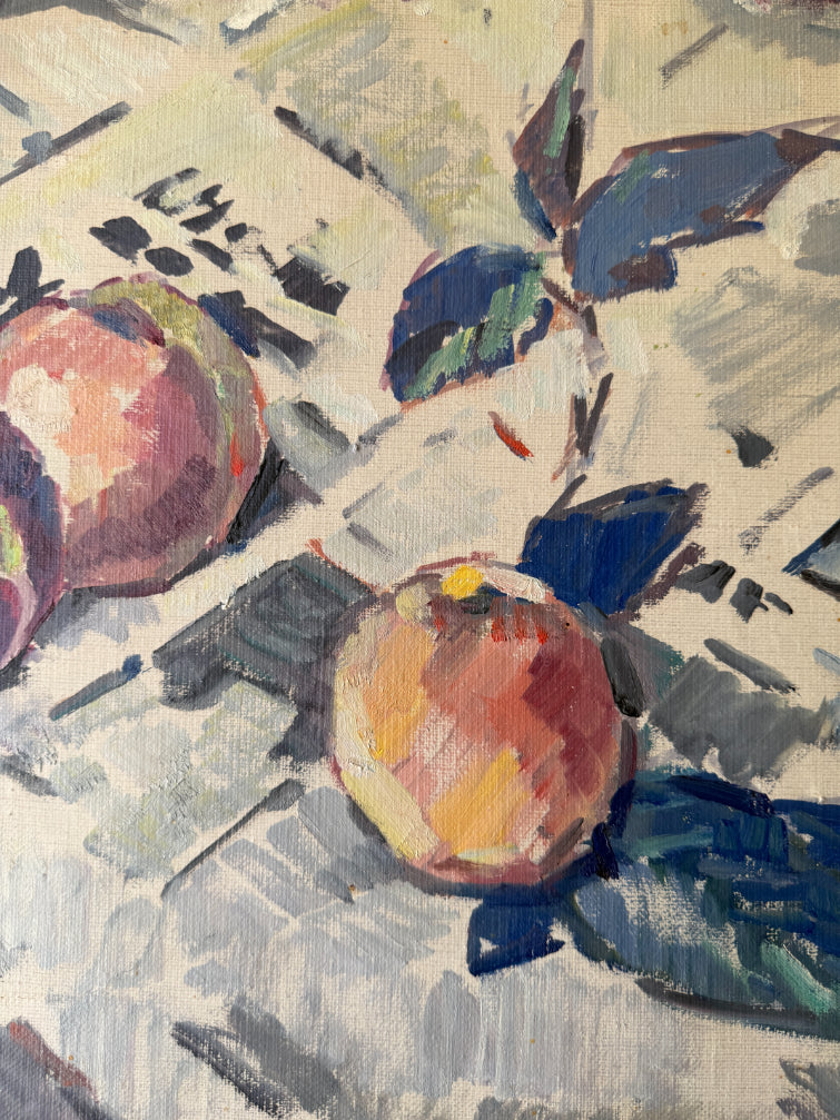 PEACHES ON LINEN