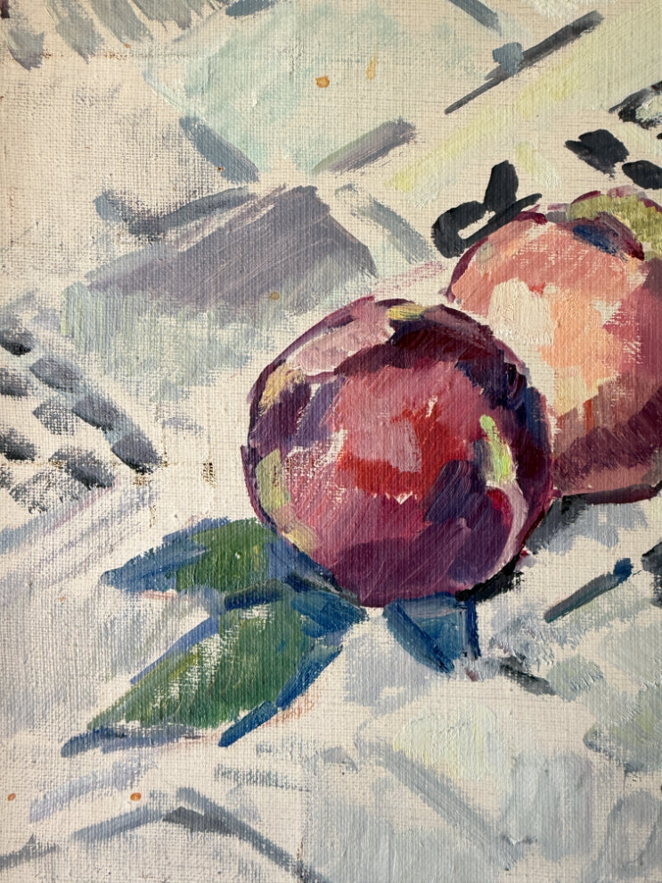 PEACHES ON LINEN