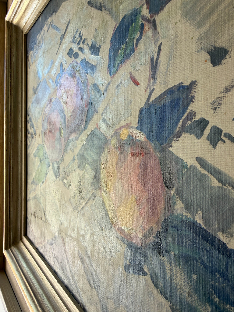 PEACHES ON LINEN